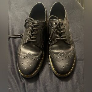 Ladies Dr Martens smooth leather brogue shoes